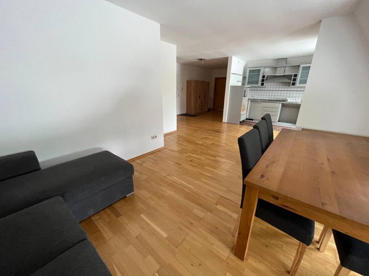 לייפציג Grosses Apartment Im Dg מראה חיצוני תמונה